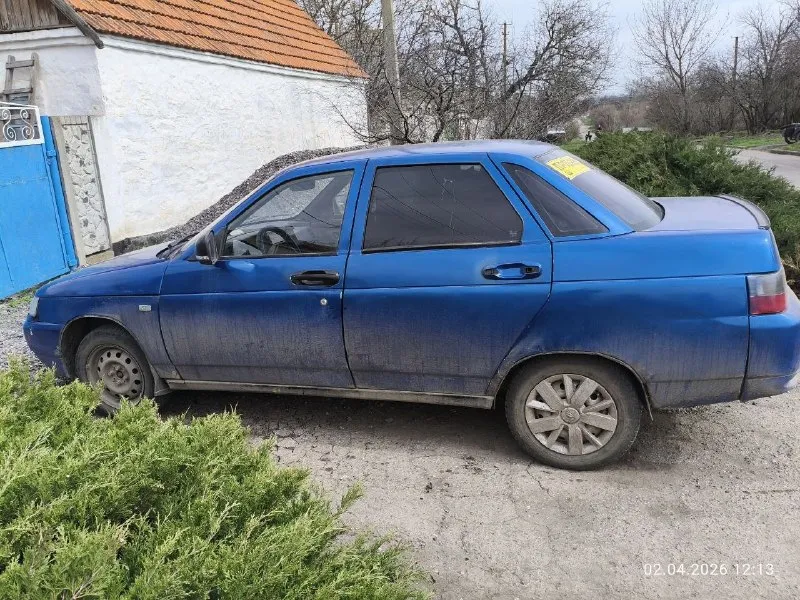Продам ваз 2110.2005г. авто в нормальном состоянии двигатель на отлично 1.6 16кл. поршни с выямками не гнет клапана. тяга бешеная по кузову есть жизненные моменты не чего критичного доки кристально чистые любое оформление цена 140т. р. торг при осмотре. связь тг. и номер +79495503682 📲 tg: samir 📞 звоните: +7(949)5503682 - фотография - 1