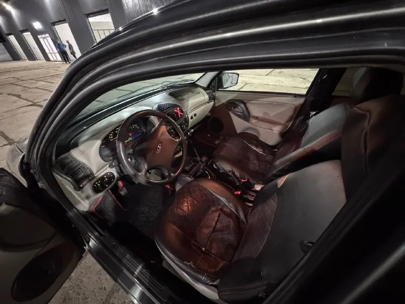 Продам : 🚘 ваз калина ✅год выпуска : 2009 ✅двигатель : 1,6 ( восьмиклоп ) авто на уверенном ходу, обслуживалось всегда вовремя. установлена приятная музыка с сабвуфером недавно менялись все прокладки в двигателе также : новое сцепление. новая выхлопная трасса. впридачу отдам комплект титанов цена : 280.000 рублей ( торг у капота ) номер телефона : +7 (959) 155-11-90 📞 звоните: +7(959)1551190 - фотография - 5