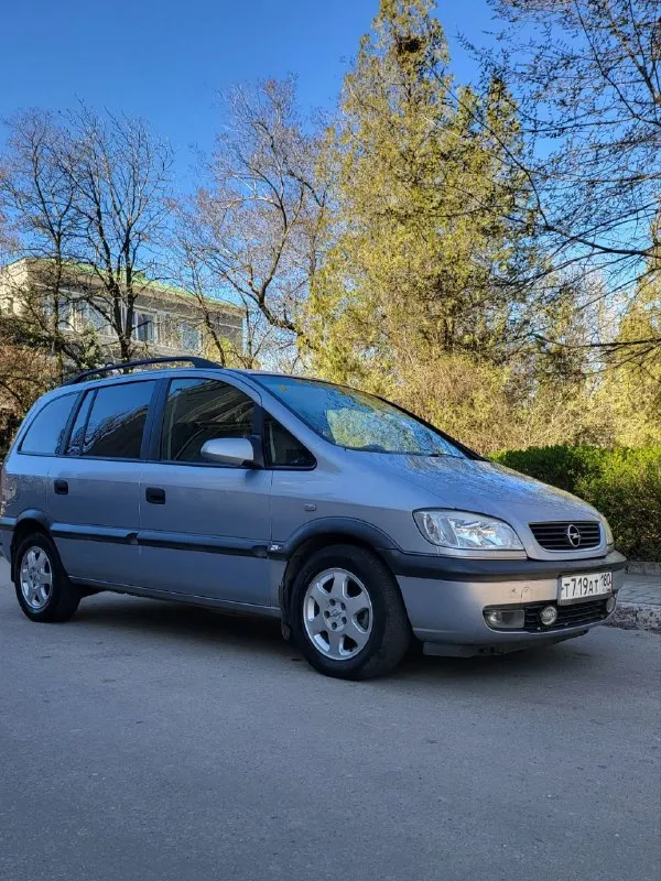 Opel зафира opel zafira 1.8 16v 2003 г. в. хорошее состояние авто. пригнана в 2018 году в донецк, один собственник. родной пробег, вся история обслуживания. установлено пропан, фаркоп все узаконено. магнитола андроид. не бит, корозии нет. стекла атермальные родные. хорошая комплектация: 10 airbag, кондиционер, круиз контроль, птф, полный бортовой компьютер. все работает. два комплекта колёс на дисках. два комплекта ковриков. донецк. плохая связь. 497т. р. +79493032667 📞 звоните: +7(949)3032667 - фотография - 4