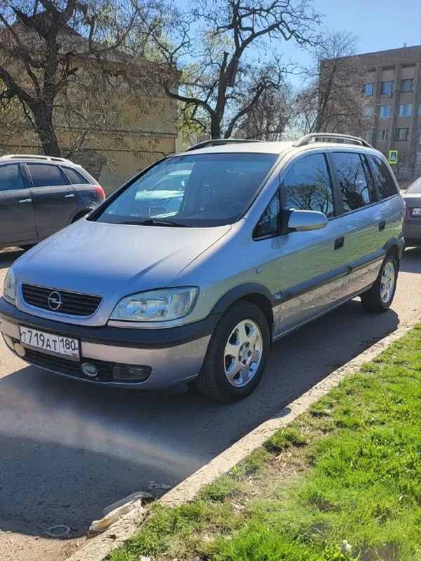 Opel зафира opel zafira 1.8 16v 2003 г. в. хорошее состояние авто. пригнана в 2018 году в донецк, один собственник. родной пробег, вся история обслуживания. установлено пропан, фаркоп все узаконено. магнитола андроид. не бит, корозии нет. стекла атермальные родные. хорошая комплектация: 10 airbag, кондиционер, круиз контроль, птф, полный бортовой компьютер. все работает. два комплекта колёс на дисках. два комплекта ковриков. донецк. плохая связь. 497т. р. +79493032667 📞 звоните: +7(949)3032667 - фотография - 5