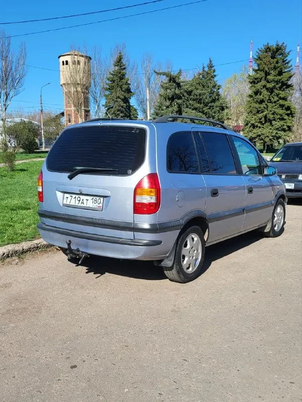 Opel зафира opel zafira 1.8 16v 2003 г. в. хорошее состояние авто. пригнана в 2018 году в донецк, один собственник. родной пробег, вся история обслуживания. установлено пропан, фаркоп все узаконено. магнитола андроид. не бит, корозии нет. стекла атермальные родные. хорошая комплектация: 10 airbag, кондиционер, круиз контроль, птф, полный бортовой компьютер. все работает. два комплекта колёс на дисках. два комплекта ковриков. донецк. плохая связь. 497т. р. +79493032667 📞 звоните: +7(949)3032667 - фотография - 6