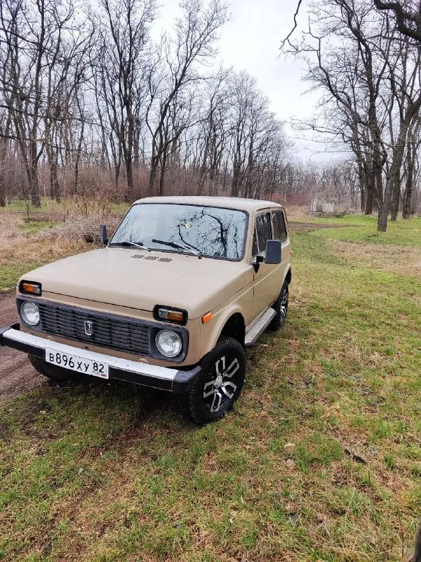 Продам ваз 2121. год выпуска 1987. автомобиль в практически идеальном состоянии для своих лет. в машине всё работает, включается, переключается, дует. вопросы по телефону +7949-310-18-50 📞 звоните: +7(949)3101850 - фотография - 2