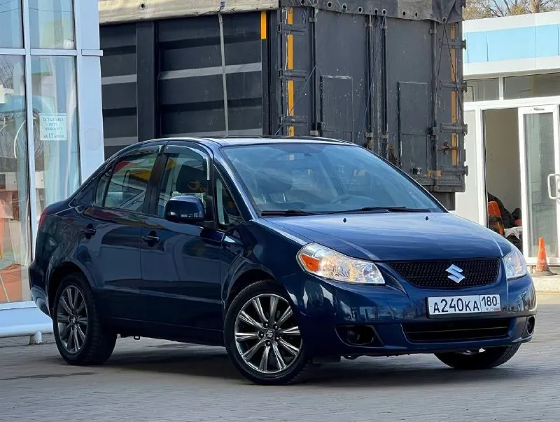 Доброго времени суток ! продам suzuki sx4 ! рестайлинг ! в идеальном состоянии. один хозяин!! весь обслуженный ! год выпуска 2011! с родным пробегом 76.000. мотор 2.0 бензин работает идеально ! коробка полноценный автомат, работает идеально ! ходовая вся обслужена ! салон чистый и ухоженный!в автомобиле работает абсолютно все ! вложений не требует абсолютно ! в дтп не участвовал ! не бит не крашен! комплектация максимальная кондиционер бортовой компьютер - датчик дождя также света - полный эл. пакет - мульти руль - круиз контроль красивые диски r17(два комплекта резины) цена : 820.000 руб ! реальному покупателю реальный торг ! таких автомобилей действительно осталось не много ! возможен обмен на авто дешевле. возможна продажа в авто кредит!!!! осмотр город донецк. телефон: +79494355183 - фотография - 3