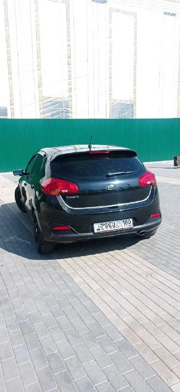 Киа сид 2014 года. 900₽ донецк. пробег оригинальный 170 т. авто не такси, не каршеринг, при осмотре покажем автотеку. отличное состояние. машина вся обслужена. по мотору и кузову проблем нет. двигатель работает отлично, без лишних шумов. кпп 6 ст механика. расход очень маленький. резвый и надёжный автомобиль. все стекла заводские, включая лобовое. салон отличный, без дефектов. кондиционер работает. продажа от собственника. любое оформление. 900 ₽ торга нет. +79494850271 - фотография - 5