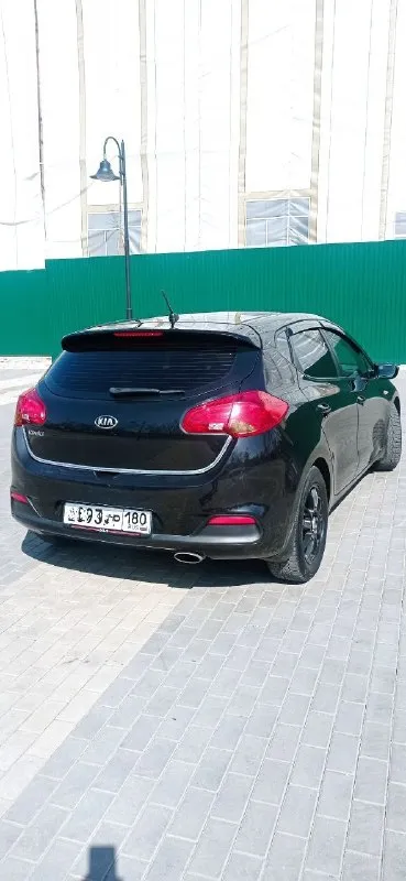 Киа сид 2014 года. 900₽ донецк. пробег оригинальный 170 т. авто не такси, не каршеринг, при осмотре покажем автотеку. отличное состояние. машина вся обслужена. по мотору и кузову проблем нет. двигатель работает отлично, без лишних шумов. кпп 6 ст механика. расход очень маленький. резвый и надёжный автомобиль. все стекла заводские, включая лобовое. салон отличный, без дефектов. кондиционер работает. продажа от собственника. любое оформление. 900 ₽ торга нет. +79494850271 - фотография - 6