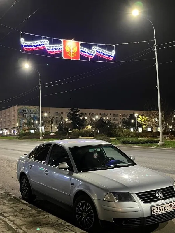 Продаю свой личный автомобиль. volkswagen passat b5 рестайлинг. коробка механика. 2002 года выпуска. на буцифале 300.000км. масло не ест, от замены до замены. двигатель капиталился 15.000км назад. комбинированный салон в адекватном состоянии. по кузову без нюансов. все жидкости свежие и менялись во время. на зимней резине, и на хороших дисках. машина зашита под евро 2. на прямом выхлопе. завод отдам вместе с ней. и прицеп запчастей. менялось все. от болтика до гаички. новый генератор, стартер и. т.д. цена 650.000₽ звонить +79497057674 +79499807674 либо писать в тг и max. - фотография - 9