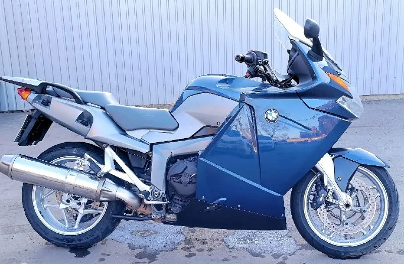 🚗 продам мотоцикл bmw k1300gt 2009г. в. мотоцикл в хорошем состоянии и обслужен. пробег 22т. км. учёт рф я хозяин. комплектация: -круиз-контроль - электрорегулировка подвески одной кнопкой (еsа: высота и жёсткость) - подогрев ручек и обоих сидений - штатный ксенон -бортовой компьютер - авs, трекшн-контроль и комбинированные тормоза - гидравлическое сцепление - электрорегулировка ветрового стекла продажа по причине проблем со здоровьем. цена: 700000 ₽ 📲 tg: илья 📞 🇷🇺 звоните: +79497255636 авторынок днр донецк - фотография - 2