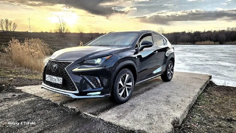 Lexus nx 300 2020/12год выпуска 2.0 турбо (238л. с.) 8-ст. пробег 89.000 км полный привод 🔥 1 собственник ✅ vin: jtjgardz5m2247398 автомобиль в идеальнейшем состоянии! пригонялся для себя в 2025 году с минимальными повреждениями. и коробка работают без нареканий. кузов в отличном состоянии, без сколов и следов коррозии. салон в отличном состоянии по автомобилю нет никаких ошибок. жирная комплектация: ✅бесключевой доступ ✅старт-стоп ✅кожаный салон ✅2-х зонный климат ✅люк ✅электро-привод багажника ✅датчики слепых зон ✅камера заднего вида ✅парктроники 360 ✅удержание в полосе ✅адаптивный круиз ✅открытие багажника движением ногой ✅система экстренного торможения и т. д. два комплекта новой резины‼️ готов к любым проверкам по автомобилю. полное переоформление в мрэо! я собственник. обмен не интересует! цена:3.650.000🍋 осмотр: г. торез +79490030991 📞 звоните: +7(949)0030991 - фотография - 1