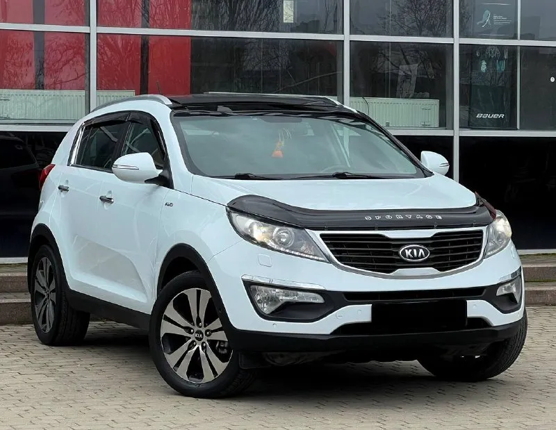 Kia sportage 4wd двигатель - 2.0 бензин, обслужен каробка - автомат пробег 156 км. родной оригинальный пробег ! кузов в отличном состоянии, без каких либо дефектов, оцинкован ! в дтп не когда не участвовал ! ходовая в полном порядке ! технически в полном порядке, не давно прошла то ! вложений не требует абсолютно, сел и поехал ! комплектация максимальная : панорама, кожаный салон, автопарковка, без ключевой доступ, партроники перед и зад, старт/стоп, двух зонный климат контроль, полный привод ! датчик дождя и света, камера заднего вида, круиз контроль, и многое другое ! цена 1375.000 руб. торг реальному покупателю ! возможен обмен на авто дешевле также продажа в кредит ! +79494549599 также телеграмм и мах +79494549599 📞 звоните: +7(949)4549599 - фотография - 2