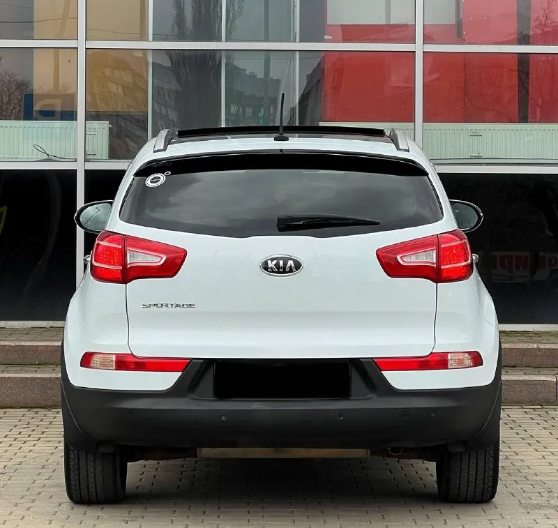 Kia sportage 4wd двигатель - 2.0 бензин, обслужен каробка - автомат пробег 156 км. родной оригинальный пробег ! кузов в отличном состоянии, без каких либо дефектов, оцинкован ! в дтп не когда не участвовал ! ходовая в полном порядке ! технически в полном порядке, не давно прошла то ! вложений не требует абсолютно, сел и поехал ! комплектация максимальная : панорама, кожаный салон, автопарковка, без ключевой доступ, партроники перед и зад, старт/стоп, двух зонный климат контроль, полный привод ! датчик дождя и света, камера заднего вида, круиз контроль, и многое другое ! цена 1375.000 руб. торг реальному покупателю ! возможен обмен на авто дешевле также продажа в кредит ! +79494549599 также телеграмм и мах +79494549599 📞 звоните: +7(949)4549599 - фотография - 6