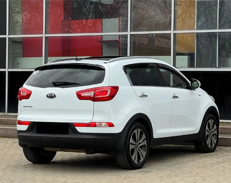 Kia sportage 4wd двигатель - 2.0 бензин, обслужен каробка - автомат пробег 156 км. родной оригинальный пробег ! кузов в отличном состоянии, без каких либо дефектов, оцинкован ! в дтп не когда не участвовал ! ходовая в полном порядке ! технически в полном порядке, не давно прошла то ! вложений не требует абсолютно, сел и поехал ! комплектация максимальная : панорама, кожаный салон, автопарковка, без ключевой доступ, партроники перед и зад, старт/стоп, двух зонный климат контроль, полный привод ! датчик дождя и света, камера заднего вида, круиз контроль, и многое другое ! цена 1375.000 руб. торг реальному покупателю ! возможен обмен на авто дешевле также продажа в кредит ! +79494549599 также телеграмм и мах +79494549599 📞 звоните: +7(949)4549599 - фотография - 7