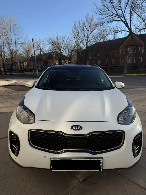 🏎️ kia sportage 2.4 at 4wd ex 🗓️ год выпуска: 2018 (vin 2019) состояние идеал, покрыт керамикой! пробег : 130 тыс. км ( родной подтвержденный) комплектация "exlusive”: панорамная крыша вентиляция сидений музыка harman/kardon удержание в полосе диски r18, летняя/зимняя резина сигнализация starline с автозапуском бесключевой доступ электропривод сидений кожаный салон (как новый) парктроники (перед/зад) камера заднего вида датчики света датчики слепых зон электропривод багажника с кнопки сенсорный дисплей (carplay, android auto) складывающиеся внешние зеркала с указателями поворота подогрев сидений подогрев руля климат-контроль 2-х зонный 🥇авто в идеальном техническом состоянии. один владелец по эптс, бережная эксплуатация. стекла все заводские и коробка без нареканий (любые проверки) обслуживал по регламенту. замена масла каждые 7тыс. км машина обслужена и готова к дальнейшей эксплуатации (дополнительных вложений не требуется, сел и поехал). 2 ключа пройден то 📞 звоните: +7(959)1843184 - фотография - 2