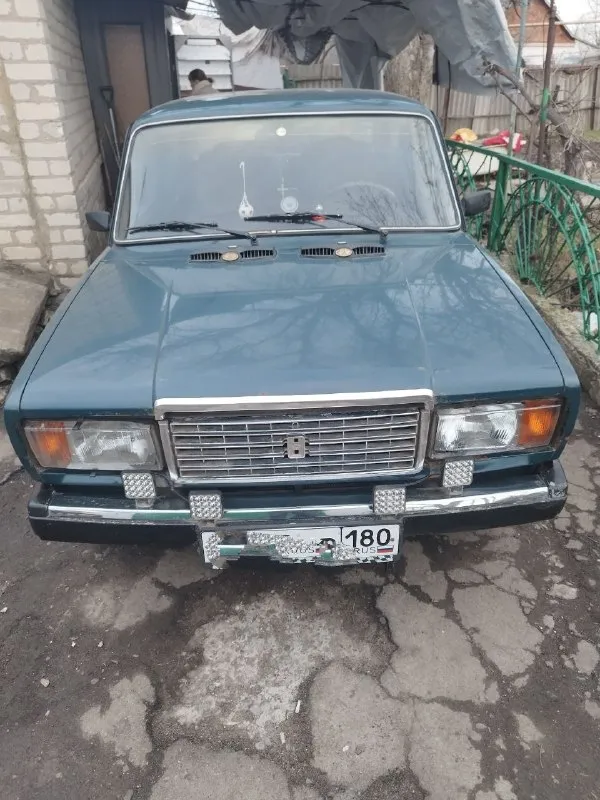 Продам. ваз 2107 2006г. в. в хорошем состоянии. стоит сигнализация, ц. замок. все нюансы видно на фото. собственник. цена 165т. р. небольшой торг. подробности по телефону. +79490355729. также интересует обмен на ланос с моей доплатой. 📲 tg: ! 📞 звоните: +7(949)0355729 - фотография - 1