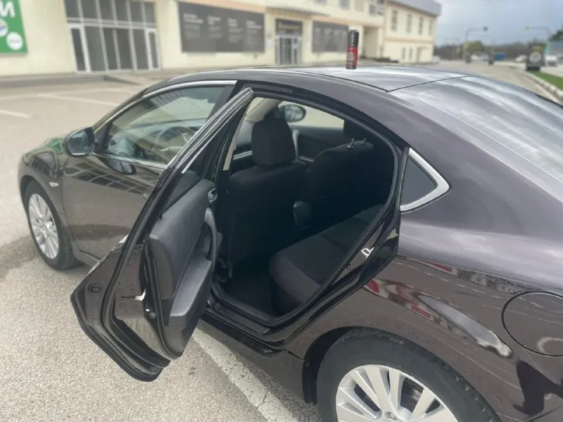 Mazda 6 2008 mt авто в отличном состоянии чистый ухоженный салон капитало вложений не требует мотор коробка ходовая в хорошем состоянии, по кузову так же в хорошем состоянии есть несколько косметический окрасов без криминала пробег 185т с документами полный порядок цена 760тр🔥 место осмотра мариуполь телефон +79942988885 - фотография - 9