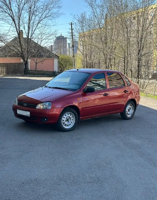 Продам: lada калина топливо: бензин год выпуска: 2006 тип кпп: механическая ✅ пробег: 225.000 км дополнительная информация: - автомобиль в хорошем состоянии, вложений не требует. гаражное хранение. масло, фильтра, колодки, свечи, провода - заменены. ✅ кузов: варить и красить - не нужно. - по ходовой части без нареканий, ручник работает! ✅ двигатель: 1.6л - 8 клоп, клапана не гнет! работает отлично, масло не расходует. ✅ комплектация: - электроусилитель руля - стеклоподъемники - 2 комплекта колес / 2 ключа ✅ документы: - автотека - зеленая 🍀 - техосмотр пройден❗️ - без штрафов и ограничений, продажа с переоформлением в мрео❗ 📍г. донецк, калининский р-н. цена: 299.999 руб обмен не интересует 📞🇷🇺звоните: +7 (949) 470-15-30 дополнительные вопросы по тел. - фотография - 3