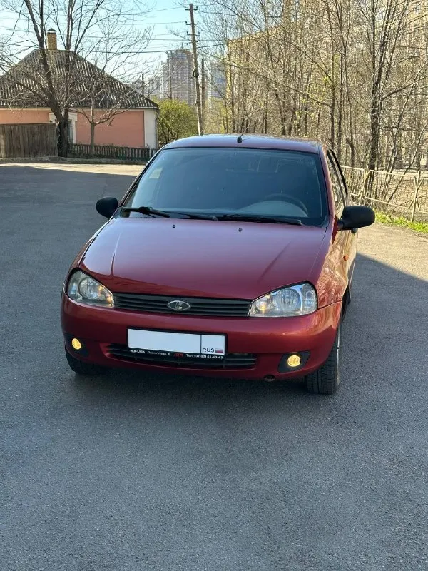 Продам: lada калина топливо: бензин год выпуска: 2006 тип кпп: механическая ✅ пробег: 225.000 км дополнительная информация: - автомобиль в хорошем состоянии, вложений не требует. гаражное хранение. масло, фильтра, колодки, свечи, провода - заменены. ✅ кузов: варить и красить - не нужно. - по ходовой части без нареканий, ручник работает! ✅ двигатель: 1.6л - 8 клоп, клапана не гнет! работает отлично, масло не расходует. ✅ комплектация: - электроусилитель руля - стеклоподъемники - 2 комплекта колес / 2 ключа ✅ документы: - автотека - зеленая 🍀 - техосмотр пройден❗️ - без штрафов и ограничений, продажа с переоформлением в мрео❗ 📍г. донецк, калининский р-н. цена: 299.999 руб обмен не интересует 📞🇷🇺звоните: +7 (949) 470-15-30 дополнительные вопросы по тел. - фотография - 7