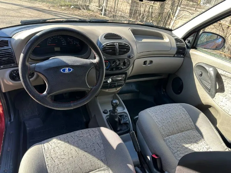 Продам: lada калина топливо: бензин год выпуска: 2006 тип кпп: механическая ✅ пробег: 225.000 км дополнительная информация: - автомобиль в хорошем состоянии, вложений не требует. гаражное хранение. масло, фильтра, колодки, свечи, провода - заменены. ✅ кузов: варить и красить - не нужно. - по ходовой части без нареканий, ручник работает! ✅ двигатель: 1.6л - 8 клоп, клапана не гнет! работает отлично, масло не расходует. ✅ комплектация: - электроусилитель руля - стеклоподъемники - 2 комплекта колес / 2 ключа ✅ документы: - автотека - зеленая 🍀 - техосмотр пройден❗️ - без штрафов и ограничений, продажа с переоформлением в мрео❗ 📍г. донецк, калининский р-н. цена: 299.999 руб обмен не интересует 📞🇷🇺звоните: +7 (949) 470-15-30 дополнительные вопросы по тел. - фотография - 9