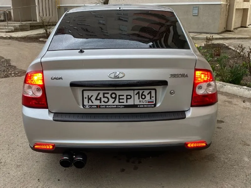 В продаже lada priora 2009г 220 пробег родной ✅авто в идеальном состоянии без дтп и подкрасов без гнилья и рыжиков вся в заводе 🔥кроме бамперов! 3 хозяин по факту авто с покупки автосалона в одной семье ! двигатель коробка ходовая все идеально ✅комплектация кондиционер❄два стеклоподъемника-абс электроусилитель руля стоит трасса стингер полная очень приятный звук🏎 не плохая музыка 🎵 продажа от собственника! возможно обмен с вашей доплатой цена авто 455 тысяч 💵торг у авто звоните в любое удобное время для вас +79495565482 - фотография - 2