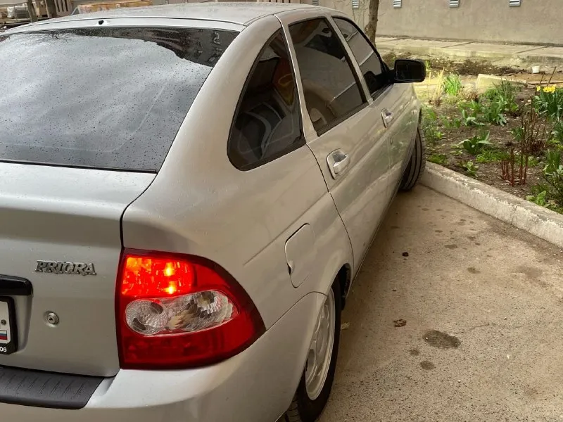 В продаже lada priora 2009г 220 пробег родной ✅авто в идеальном состоянии без дтп и подкрасов без гнилья и рыжиков вся в заводе 🔥кроме бамперов! 3 хозяин по факту авто с покупки автосалона в одной семье ! двигатель коробка ходовая все идеально ✅комплектация кондиционер❄два стеклоподъемника-абс электроусилитель руля стоит трасса стингер полная очень приятный звук🏎 не плохая музыка 🎵 продажа от собственника! возможно обмен с вашей доплатой цена авто 455 тысяч 💵торг у авто звоните в любое удобное время для вас +79495565482 - фотография - 4