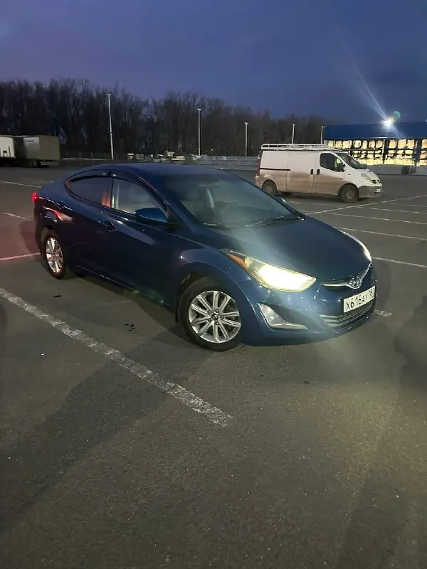 Продам hyundai элантра 5 2015 год, 1,8 газ- бензин, газ вписанный в документы, пробег 114000, коробка автомат, комплект зимней резина на дисках. цена 1200000р. торг. +79493149931 игорь макеевка. 📞 звоните: +7(949)3149931 - фотография - 3