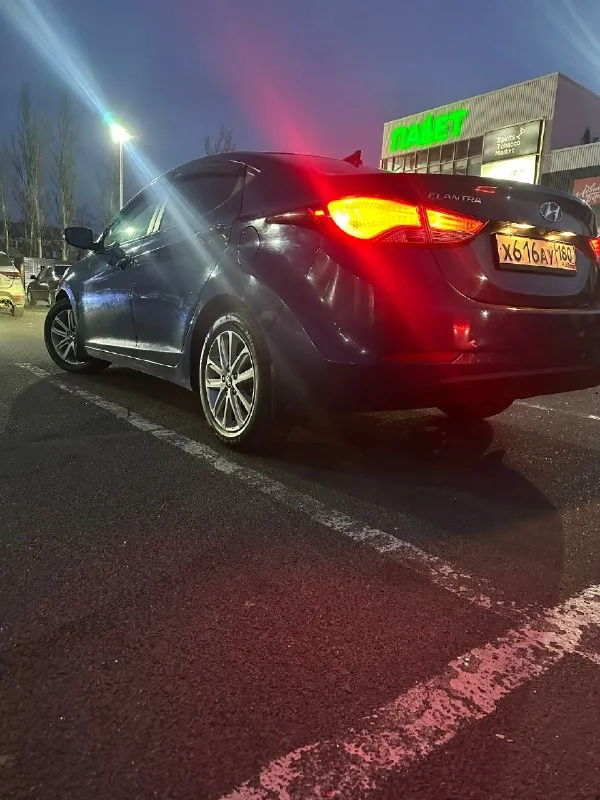 Продам hyundai элантра 5 2015 год, 1,8 газ- бензин, газ вписанный в документы, пробег 114000, коробка автомат, комплект зимней резина на дисках. цена 1200000р. торг. +79493149931 игорь макеевка. 📞 звоните: +7(949)3149931 - фотография - 6