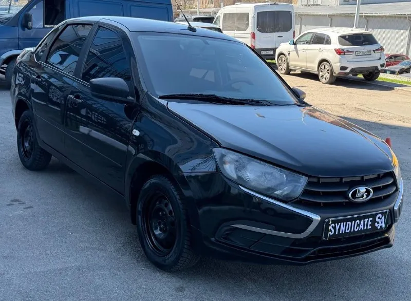 Ваз granta цена:550.000руб год: 2019 объем: 1.6 коробка: механика привод: передний возможна продажа в кредит или обмен +79494603628 осмотр:автосалон«syndicate-avto» ( г. донецк, проспект ильича 63a) 📞 звоните: +7(949)4603628 - фотография - 2