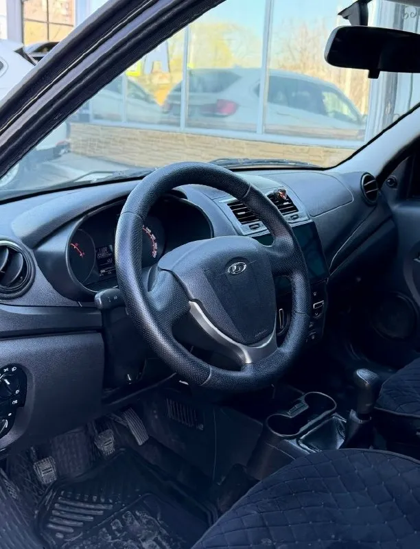 Ваз granta цена:550.000руб год: 2019 объем: 1.6 коробка: механика привод: передний возможна продажа в кредит или обмен +79494603628 осмотр:автосалон«syndicate-avto» ( г. донецк, проспект ильича 63a) 📞 звоните: +7(949)4603628 - фотография - 6