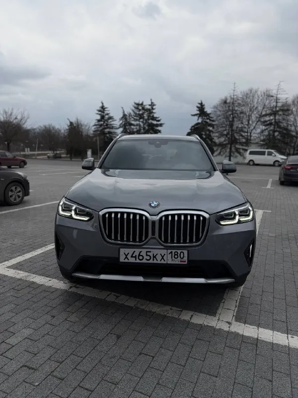 Bmw x3 рестайлинг 02/2023г мотор 2л, полный привод, 256 л. с! авто в отличном состоянии, без ограничений на переоформление! технически и визуально без нареканий, очень хорошая комплектация, авто находится в донецке, практически без пробега по рф vin:5ux53dp06p9r51057 цена 6🍋 торг у капота +79493106674 - фотография - 2