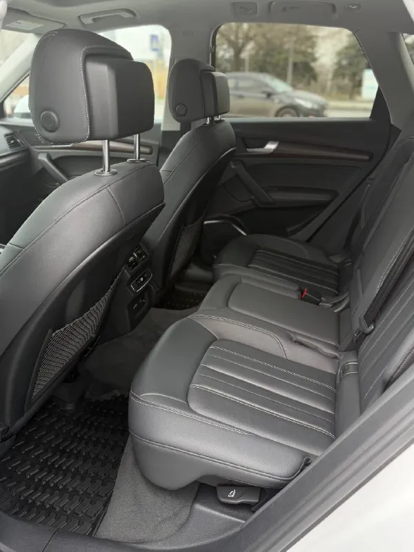 Audi q5 11/2021г мотор 2л, полный привод! авто в отличном состоянии, без ограничений на переоформление! технически и визуально без нареканий, очень хорошая комплектация, авто находится в донецке, практически без пробега по рф vin:wa1eaafy0n2044706 цена 5.350🍋 торг у капота звоните +79493106674 - фотография - 8