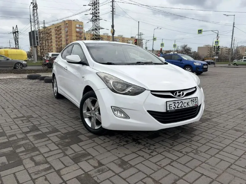 Hyundai elantra 2012 avtomat пробег 234 тысячи. авто в хорошем состоянии без капитало вложений. мотор масло не расходует коробка не пиньется едет хорошо по кузову так же в хорошем состоянии кондиционер работает цена 980 тысяч рублей телефон 89942988885 находится в мариуполе - фотография - 2
