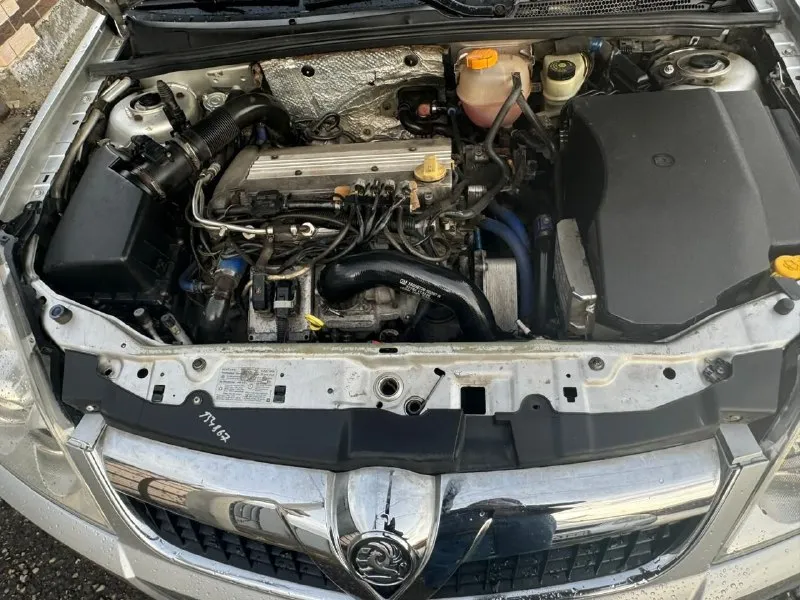 Opel vecrtra 2.0 turbo год 2006 коробка ручная механика 6 вперед едет бодро технически все в порядке без вложений пробег 262 тысячи кузов как на фото в хорошем состоянии цена 535 тысяч рублей 🔥 телефон +79496827780 находится в мариуполе - фотография - 10