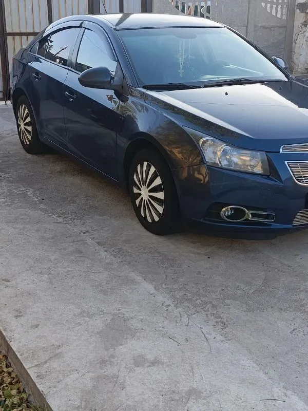 Продается chevrolet cruze 2010 год 1.6 автомат
Шевроле круз
Цена:885.000 руб + разумный торг реальному покупателю
-Тел +79495156170
-Пробег 285000 км
-Автотека зеленая (без дтп и выплат )
-Все стекла родные
-2 Комплекта колес зима-лето
-По мотору все отлично не дымит не троит масло не есть работает ровно
-По коробке также все отлично все передачи вкл идеально
-По ходовой нареканий нет не стучит не гремит
-По салону чистый, ухоженный
- Из последнего заменил масло в двс с фильтрами и свечи
- Состояние сел и поехал
-Комплектация 4 ст подьемника, парктроники, птф, подогревы сидений, эл регулировка зеркал, мульти руль, абс, air bag
-Переоформление без проблем могу присутствовать в мрэо документы кристально чистые. Енакиево - фотография - 4