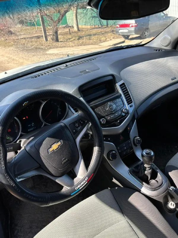 Продам chevrolet cruze 2009 года выпуска, мотор 1,6 механика, состояние автомобиля хорошее, подвеска без стуков и посторонних звуков, мотор и коробка без нареканий, хорошая комплектация. Цена 550000 телефон для связи +79496719196 - фотография - 6