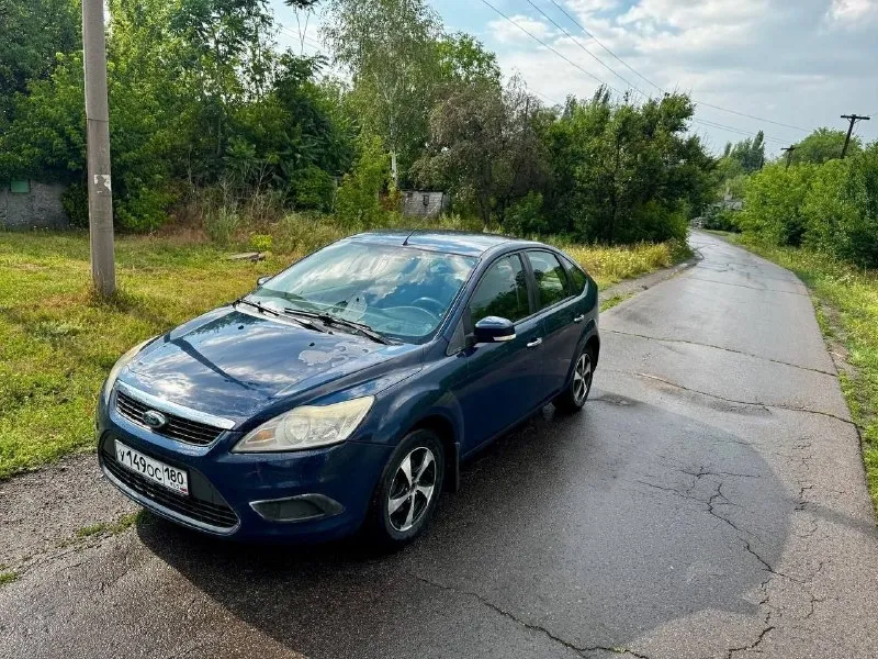 В продаже ford focus 2 от собственника 2008 года выпуска с мотором 1.4. комплектация : подогревы сидений, лобового и заднего стекла, кондиционер ( заклинил подшипник) машина обслужена и на ходу ежедневно. по кузову без гнили, состояние на фото. пороги, арки, днище без намека на гниль. ходовая обслужена, замена грм 8000 км назад, масло в коробке, сайлентблоки задней подвески, ремонт генератора и стартера. новый дросель, сцепление и много чего другого ( подробнее по телефону) +79497956303 продажа в связи с покупкой другого автомобиля. цена 520 тыс. руб осмотр г. донецк - фотография - 5