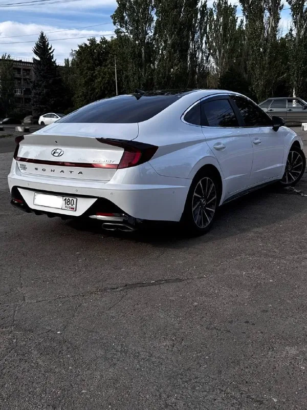 Объявление макеевка, донецк ‼️ продаю личный автомобиль‼️ hyundai sonata ♦️год выпуска: 12/2020 ♦️комплектация: limited ♦️пробег: 88 тыс. км. ♦️объём 1.6turbo ♦️8ти ступенчатая состояние: идеал как техническое, так и внешнее ‼️ комплектация: ⚪️ кожаный мультируль ⚪️ безключевой доступ - фотография - 3
