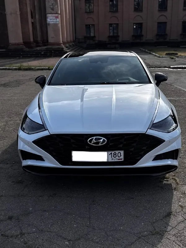 Макеевка, донецк ‼️ продаю личный автомобиль‼️ hyundai sonata ♦️год выпуска: 12/2020 ♦️комплектация: limited ♦️пробег: 88 тыс. км. ♦️объём 1.6turbo ♦️8ти ступенчатая акпп состояние: идеал как техническое, так и внешнее ‼️ комплектация: ⚪️ кожаный мультируль ⚪️ безключевой доступ ⚪️. .. лектроподогрев зеркал ⚪️ подогрев и вентиляция сидений ⚪️ подогрев руля ⚪️панорамная крыша с люком ⚪️красивый кожаный салон ⚪️подушки безопасности все на месте ⚪️электропривод и память сидений ➡️ салон прошёл полную глубокую хим. чистку ➡️ кузов покрыт керамикой автомобиль личный, не требует вложений от слова совсем, сел и поехал! цена: 2 🍋 650 тыс. руб. торг аргументированный при осмотре авто! 📲звоните: +79495243180 телеграмм на этот же номер - фотография - 2