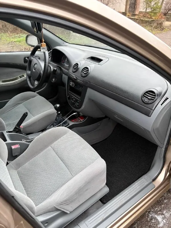 Продам chevrolet lacetti 2008 год, двс 1.4 16 клапанный, пробег 350 тысяч км, кпп механика, гур, абс, кондиционер, передние стеклоподъёмники. , цена 460 тысяч руб. Енакиево, +79497944795, +79493322005
📲 Tg: @pandasanpandao
📞 Звоните: +7(949)7944795 - фотография - 4