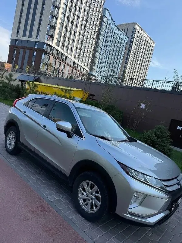 Мицубиси эклипс кросс 2018 год. Полный привод, автомат, обьем 1.5 турбо, пробег 69 тыс, хозяин по тех. Паспорту. Машина без вложений. Все вопросы по тел:+79491717000 - фотография - 2
