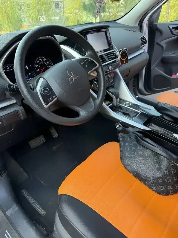 Мицубиси эклипс кросс 2018 год. Полный привод, автомат, обьем 1.5 турбо, пробег 69 тыс, хозяин по тех. Паспорту. Машина без вложений. Все вопросы по тел:+79491717000 - фотография - 6