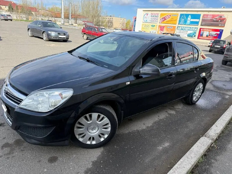 Opel astra, 2011 г. пробег: 192 700 км двигатель: 1.6 л, бензин, амт автомобиль в хорошем состоянии: - двигатель работает ровно, коробка передач переключается плавно, адаптирована. - недавно выполнена замена масла. - кузов оцинкован, полностью отсутствует коррозия. - все стёкла оригинальные, включая лобовое. - установлена сигнализация stat line с функцией автозапуска. технический осмотр пройден, автомобиль юридически чист и готов к постановке на учёт. по запросу предоставим подробный видеообзор. цена: 480 000 руб. город: донецк телефон: +7 949 371-08-26 (есть telegram, max) 📞 звоните: +7(949)3710826 - фотография - 3