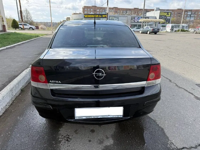 Opel astra, 2011 г. пробег: 192 700 км двигатель: 1.6 л, бензин, амт автомобиль в хорошем состоянии: - двигатель работает ровно, коробка передач переключается плавно, адаптирована. - недавно выполнена замена масла. - кузов оцинкован, полностью отсутствует коррозия. - все стёкла оригинальные, включая лобовое. - установлена сигнализация stat line с функцией автозапуска. технический осмотр пройден, автомобиль юридически чист и готов к постановке на учёт. по запросу предоставим подробный видеообзор. цена: 480 000 руб. город: донецк телефон: +7 949 371-08-26 (есть telegram, max) 📞 звоните: +7(949)3710826 - фотография - 6