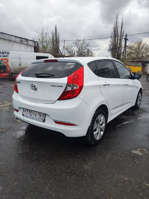 Hyundai solaris 2014 ❗1 хозяин❗ ❗птс оригинал❗ 1.6 123л. с родной пробег 224 тыс. км 💵910т. руб машина в отличном состоянии, полностью обслужена, двигатель не дымит, масло не ест, катализатор удален, стоит правильная прошивка☝️, без рывков и пинков. кузов в заводской краске, без очагов коррозии, варить красить ничего не нужно, вмятин и царапин нет. abs, asr, esp, airbags, кондиционер, электропривод и подогрев зеркал, эсп, регулировка руля по высоте и вылету, аудиосистема, цз, 2 комплекта резины, андроид магнитола, задний парктроник, сигнализация с обратной связью. документы чистые, без штрафов, запретов, залогов и ограничений. техосмотр пройден, диагностическая карта на руках. переоформление в мрэо! донецк +79493790571 📲 tg: максим 📞 звоните: +7(949)3790571 - фотография - 5