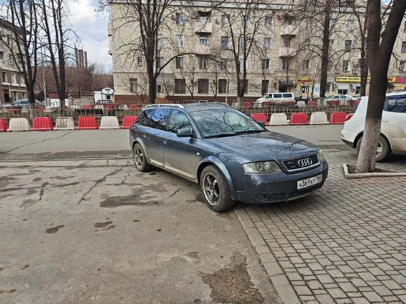 Audi a6 allroab 2.7 bi turbo 6 мкпп 250лс до налог quattro зимой царь! двигатель в идеальном состоянии не запотеваний не капель масла нет расхода масла нет от слова совсем!!! замена масла каждые 5000км в придачу отдам мкпп 6ст и задний редуктор в идеальном состоянии! пневма подвеска полностью обслужена стоит новый компрессор vabko работает идеально! машина универсальная по трассе можно опустить до минимального клиренса в лесу можно задрать не у каждого кроссовера есть такой клиренс! г. енакиево +79498551424 600000 руб 📞 звоните: +7(949)8551424 - фотография - 1