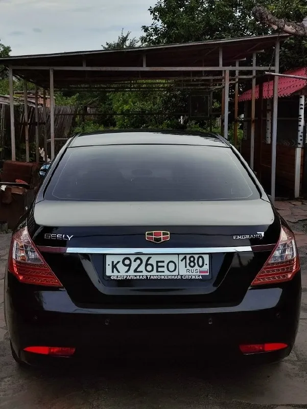 Продам geely emgrand 7 2013 года один собственник по птс мотор 1.8 установлен газ евро 4 (вписан в птс) хорошая комплектация, датчик света, климат контроль, подогрев зеркал, электрорегулировка зеркал, бортовой компьютер, четыре стеклоподъёмника с единым блоком управления, автоматический центральный замок, дооснащенная хорошая акустика и так далее технически в хорошем состоянии, обслужена, ходовая новая, замена масла каждые 5-6 тысяч два комплекта колес на резине, родные r15 зима (резина новая, покажу чек), лето r16 цена 630 тысяч осмотр торез-енакиево-донецк по договоренности звонить по номеру +79494258837 📞 звоните: +7(949)4258837 - фотография - 3