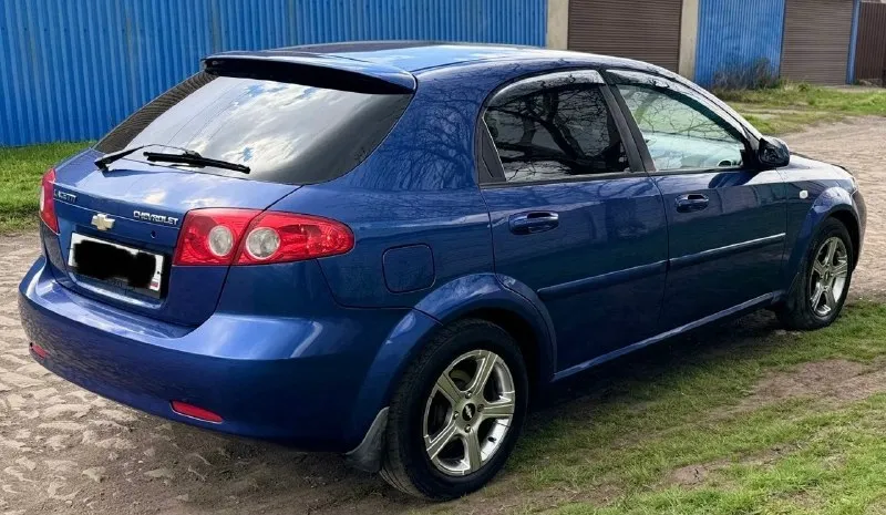 Продам chevrolet lacetti 2008г. В. Корейская сборка! 10 лет в одних руках! Автомобиль в отличнейшем состоянии! Абсолютно не требует вложений! Кузов в хорошем состоянии! Ровный и красивый без гнилья и ржавчины! Автомобиль выглядит шикарно! Техническая часть в идеале! Двигатель 1.6 идеал! После кап ремонта проехал 20 тысяч, работает идеально! Без посторонних звуков! Масло грамма не берет! Кпп на отлично! Переключается плавно! Без хрустов и вылетов! Ходовая часть идеал! Вся новая! Абсолютно нечего не гремит не стучит! В ходу очень приятный автомобиль! По комплектации: кондиционер, abs, 4эл. Стеклоподъемника, эл. Регулировка зеркал, гидроусилитель руля, подушки безопасности. Документы чистые переоформление без проблем! Цена 595.000т/р. Торг уместен. Тел: +7 (949) 986-98-08.
📞 Звоните: +7(949)9869808 - фотография - 3