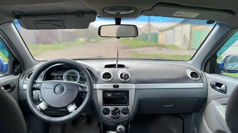 Продам chevrolet lacetti 2008г. В. Корейская сборка! 10 лет в одних руках! Автомобиль в отличнейшем состоянии! Абсолютно не требует вложений! Кузов в хорошем состоянии! Ровный и красивый без гнилья и ржавчины! Автомобиль выглядит шикарно! Техническая часть в идеале! Двигатель 1.6 идеал! После кап ремонта проехал 20 тысяч, работает идеально! Без посторонних звуков! Масло грамма не берет! Кпп на отлично! Переключается плавно! Без хрустов и вылетов! Ходовая часть идеал! Вся новая! Абсолютно нечего не гремит не стучит! В ходу очень приятный автомобиль! По комплектации: кондиционер, abs, 4эл. Стеклоподъемника, эл. Регулировка зеркал, гидроусилитель руля, подушки безопасности. Документы чистые переоформление без проблем! Цена 595.000т/р. Торг уместен. Тел: +7 (949) 986-98-08.
📞 Звоните: +7(949)9869808 - фотография - 7