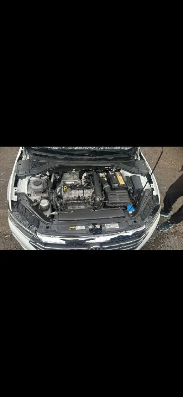 Продам volkswagen jetta sel 2019 года выпуска на надёжном и экономном моторе 1.4т литра. мотор в отличнейшем состоянии, работает превосходно автоматическая коробка asian не dsg переключения передач в идеальном состоянии. передачи переключает мягко и плавно, без пинков и рывков ходовая часть в полнейшем порядке, ничего не гремит и не стучит кузов автомобиля весь ровный и красивый, без рыжиков и сколов. имеет красивый, родной, насыщенный цвет комплектация sel: подогревы сидений, электро-стеклоподъёмники, панорамная крыша, 2-х зонный климат-контроль, круиз-контроль с адаптацией, удержание полосы, 4 видов режимов езды, датчики света и дождя, камера заднего вида и парктроники, слепые зоны, премиальная аудиосистема beatsaudio, carplay, настраиваемая подсветка салона и много других функций автомобиль полностью обслуженный и ухоженный, без вложений. в жизни выглядит ещё лучше, чем на фото юридически полностью чистый, любой вид переоформления цена 2 150 000₽ + торг все вопросы по 📞 звоните: +7(949)7951336 - фотография - 8