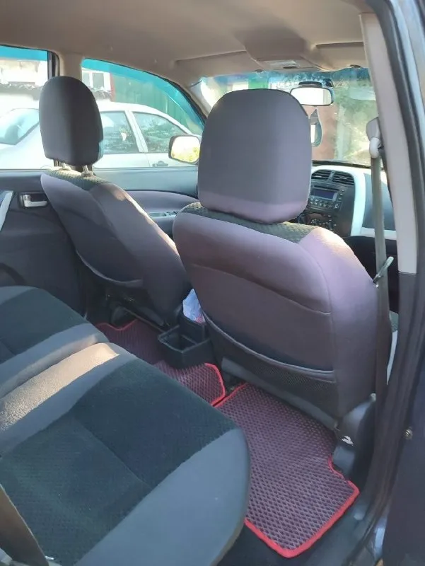 Продается черт тигго т11 2012 года выпуска, двигатель 1,6, едет бодро, не стучит, не гремит, есть нюансы по кузову, цена 200000р +79493840113 📞 звоните: +7(949)3840113 - фотография - 4