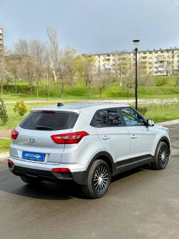 🗻 hyundai creta 💰цена: 1 750 000р 🏢город: мариуполь 📅год выпуска: 2019 🧾пробег: 53 711 км. ⚙️двигатель: 1.6 ⛽топливо: бензин ⚙️кпп: механика 6ст. 📞 телефон: +7-949-727-41-51 +7-949-551-91-52 +7-989-263-55-56 💾 - фотография - 6