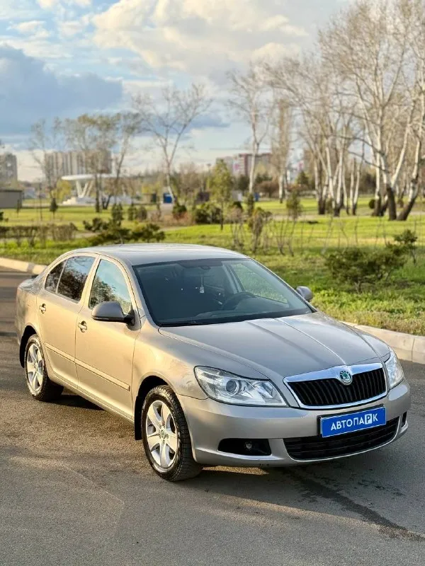 🇨🇿 skoda octavia a5 💰цена: 890 000р 🏢город: мариуполь 📅год выпуска: 2011 🧾пробег: 202 668км. ⚙️двигатель: 1.6 ⛽топливо: бензин ⚙️кпп: механика 📞 телефон: +7-949-551-91-52 +7-949-727-41-51 +7-989-263-55-56 💾 описание: продам легенду донбасских дорог -. .. kground-image:url('//telegram. org/img/emoji/40/e29c85.png')">✅ оцинкованный кузов лифтбек ✅ ни намёка на коррозию ✅ отличное состояние как внешне, так и технически ✅ отличная комплектация: двух зонный климат-контроль, кожаный руль, линзы, подогрев передних сидений, электро-зеркала с подогревом, все электро стёкла, abs, airbag, гидроусилитель руля, бортовой компьютер, регулировка сидений водителя и пассажира по высоте, литые диски. улица шевченко 2️⃣6️⃣9️⃣ ➕автомобиль с пройденным техническим осмотром и готов к переоформлению. 🏦 возможна продажа в кредит по двум документам. - фотография - 1